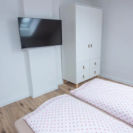 Bistar ゲストハウス ハボフカ