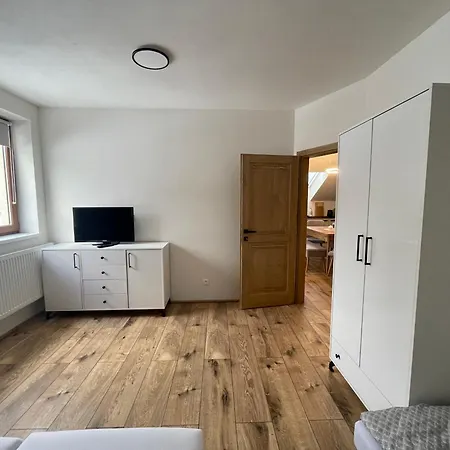 ゲストハウス Bistar 3*