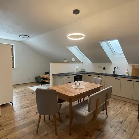 ゲストハウス Bistar ハボフカ